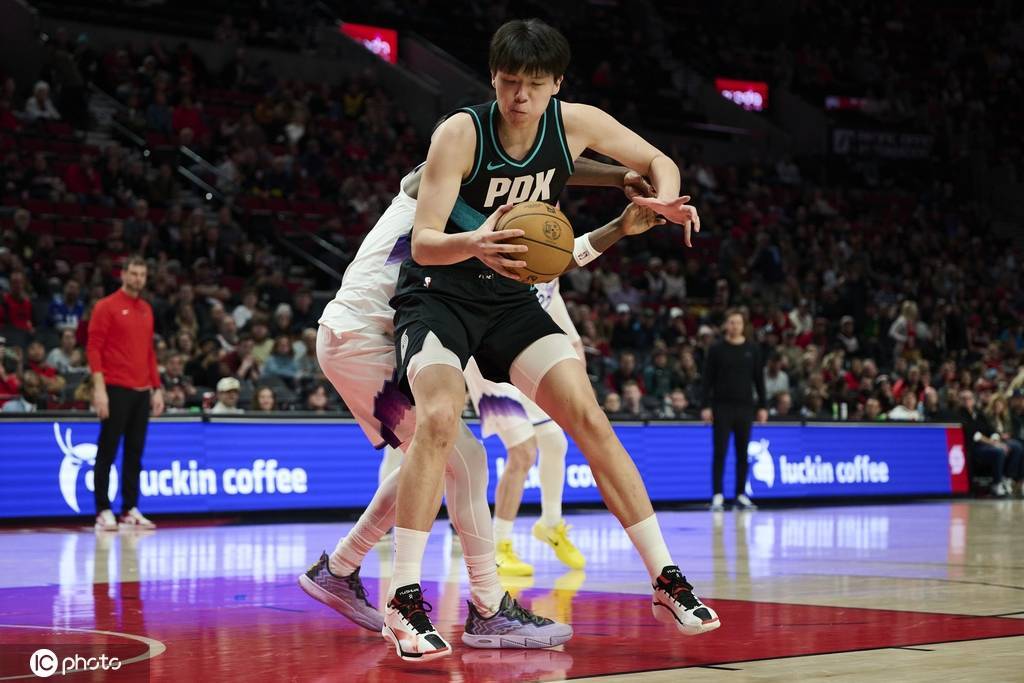 杨瀚森2分钟得到4分 开拓者主场擒爵士喜获3连胜